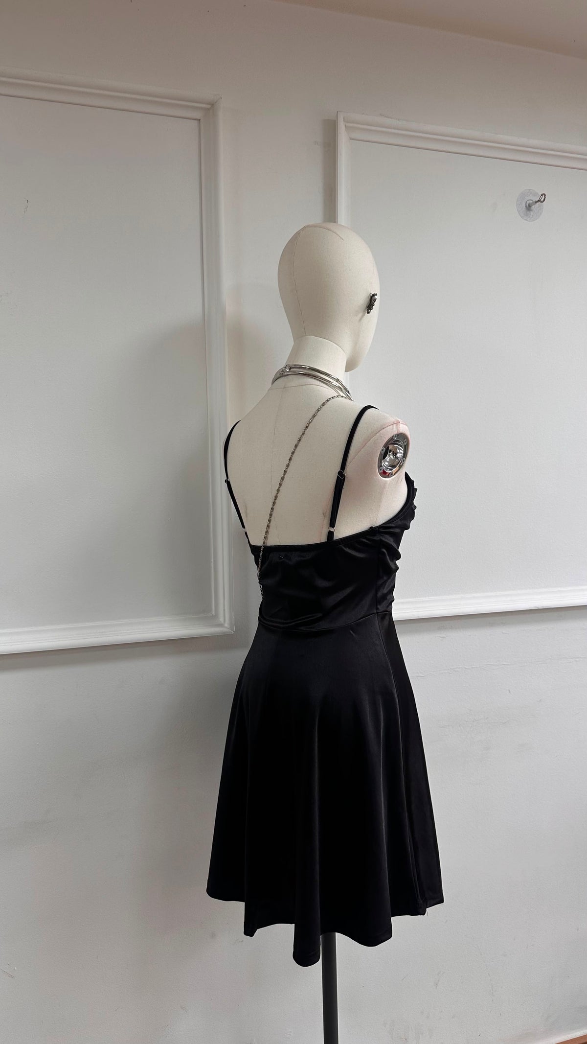 Vestido Fiesta Falda Evasé Negro